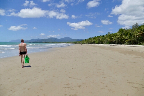 P1000898 Four Mile Beach.