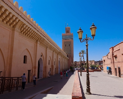 DSC00697 15-09-2019 vertrekken we naar Marrakech. We vliegen om 05.30 uur en landen om 09.00 locale tijd op de luchthaven Menara, Het is hier een uur vroeger. Moulay El...